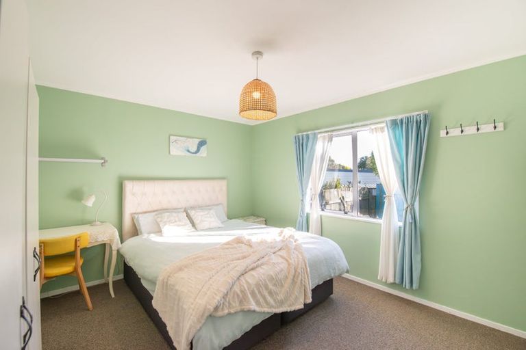Photo of property in 1/616 Te Atatu Road, Te Atatu Peninsula, Auckland, 0610