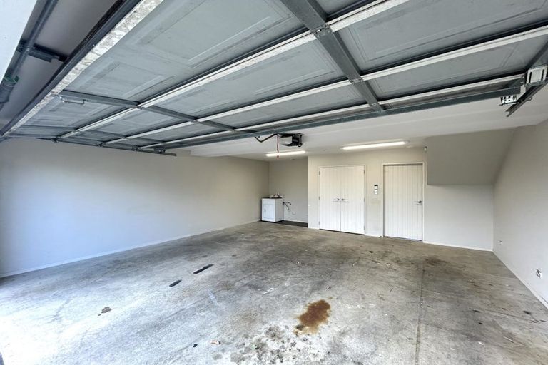 Photo of property in The Rise, 8/11 Hatfield Place, Albany Heights, Auckland, 0632