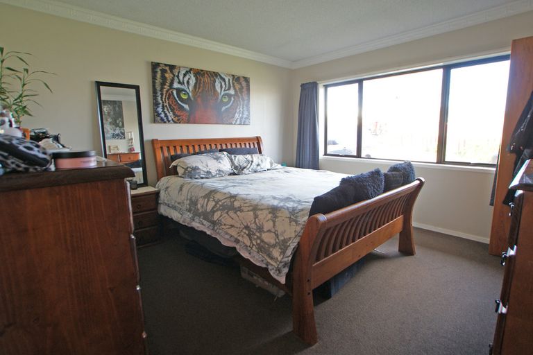 Photo of property in 4 Church Road, Pukete, Hamilton, 3200