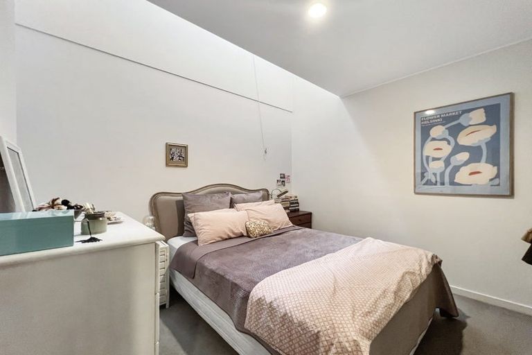 Photo of property in Dixonlane Apartments, 9/7 Feltex Lane, Te Aro, Wellington, 6011
