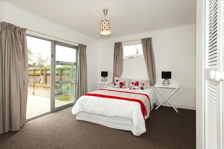 Photo of property in 17 Pandora Place, Pakuranga, Auckland, 2010