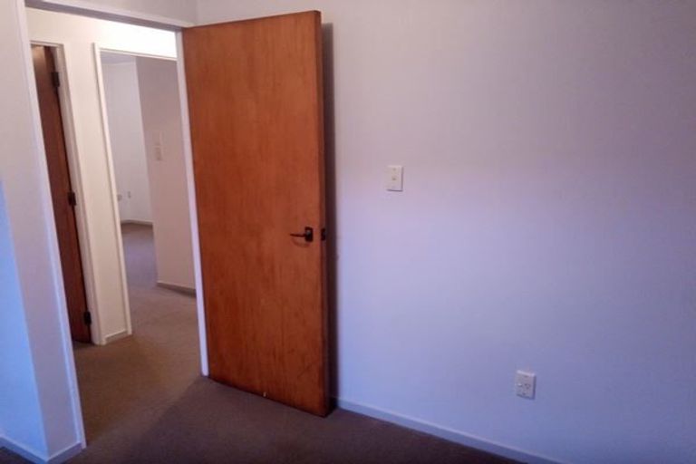 Photo of property in 2/21 Gloaming Place, Conifer Grove, Takanini, 2112