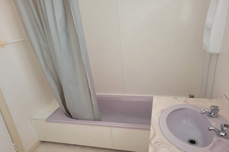 Photo of property in 157 Queen Street, Westport, 7825