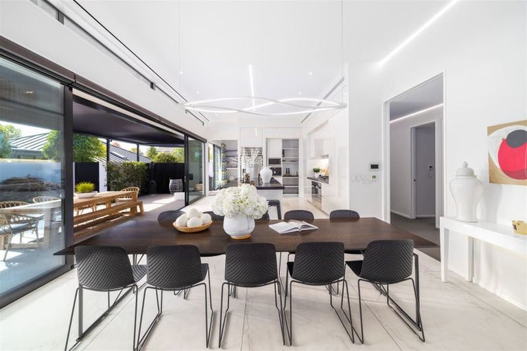 Photo of property in 31 Waiwetu Street, Fendalton, Christchurch, 8052