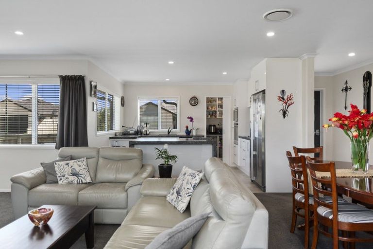 Photo of property in 36 Piata Street, Papamoa Beach, Papamoa, 3118