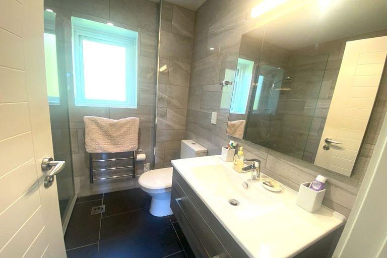 Photo of property in Fountain Court, 3/48 Oriental Parade, Oriental Bay, Wellington, 6011