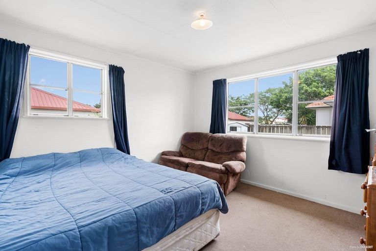 Photo of property in 2/10 Taka Street, Takanini, 2112