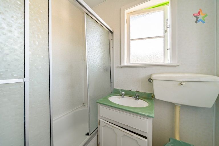 Photo of property in 26 Chapman Crescent, Naenae, Lower Hutt, 5011