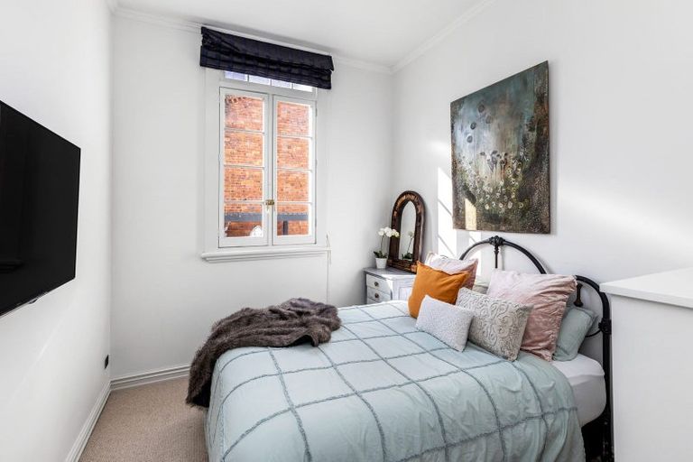 Photo of property in 95a Calliope Road, Stanley Point, Auckland, 0624