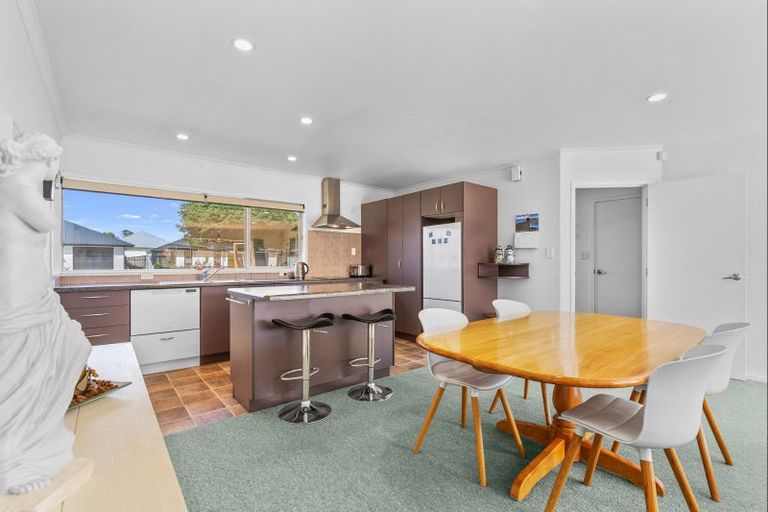 Photo of property in 26 Duke Street, Levin, 5510