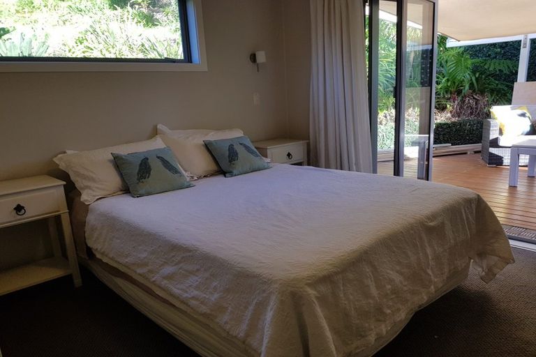 Photo of property in 56 The Circle, Manly, Whangaparaoa, 0930