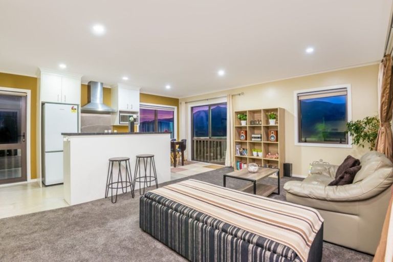 Photo of property in 7 Murchison Street, Island Bay, Wellington, 6023