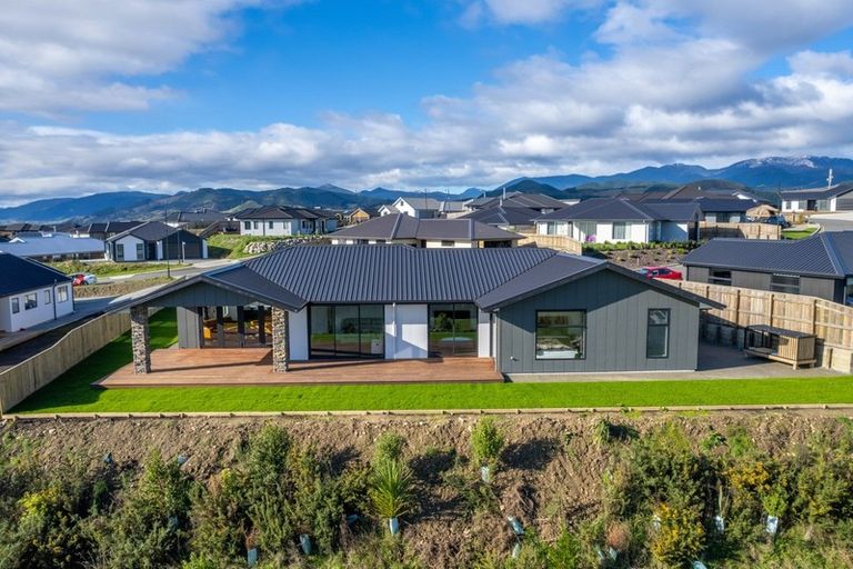 Photo of property in 23 Coppermine Crescent, Brightwater, 7022