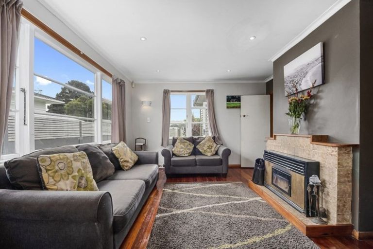Photo of property in 21 East Street, Petone, Lower Hutt, 5012