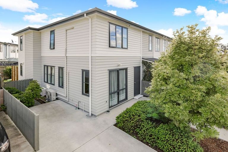 Photo of property in 65 Saddleback Crescent, Papakura, 2110