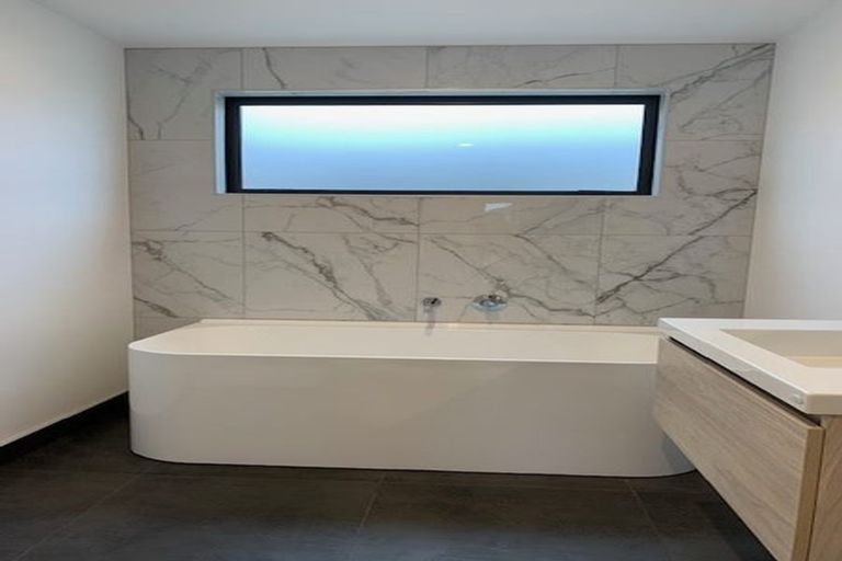 Photo of property in 9 Bannister Street, Jacks Point, Queenstown, 9371