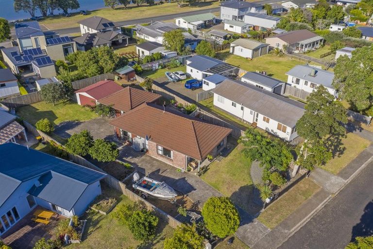 Photo of property in 86 Catherine Crescent, Whitianga, 3510