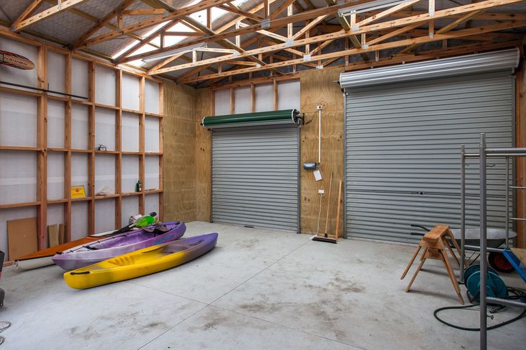 Photo of property in 33 Tombleson Road, Lake Rotoma, Rotorua, 3074