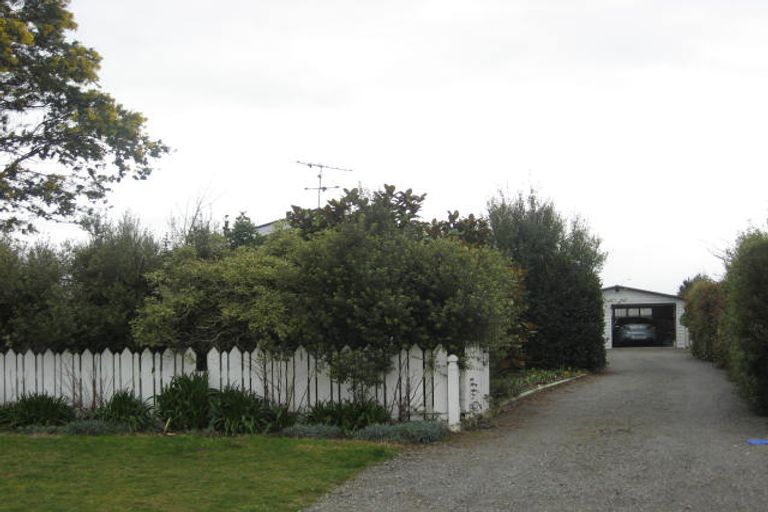 Photo of property in 30 Charles Street, Carterton, 5713