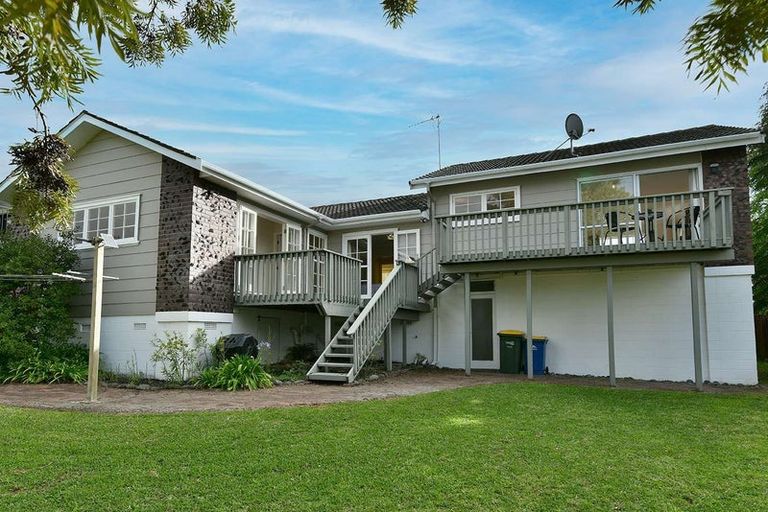 Photo of property in 17 Stapleford Crescent, Browns Bay, Auckland, 0630