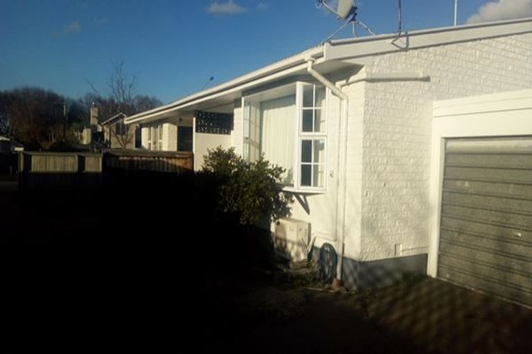 Photo of property in 2/205 Springfield Road, St Albans, Christchurch, 8014