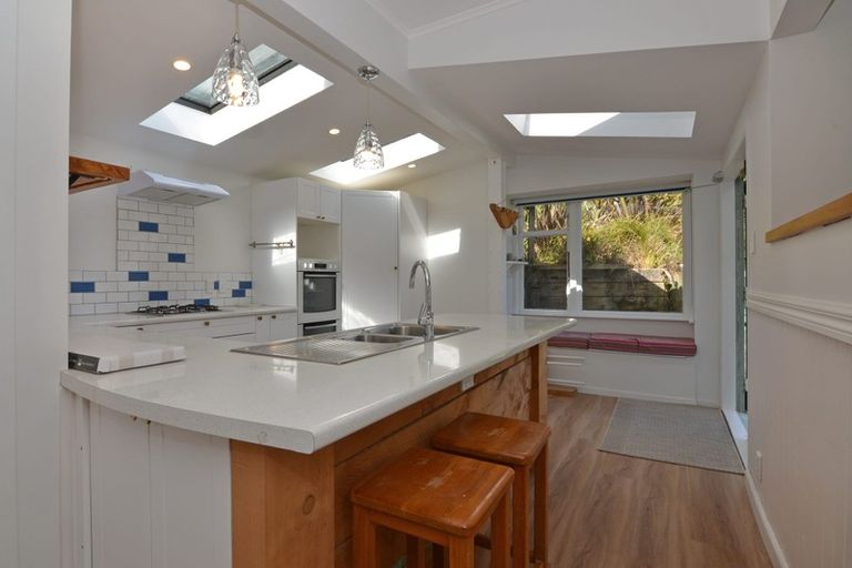 Photo of property in 48 Cluny Road, Plimmerton, Porirua, 5026