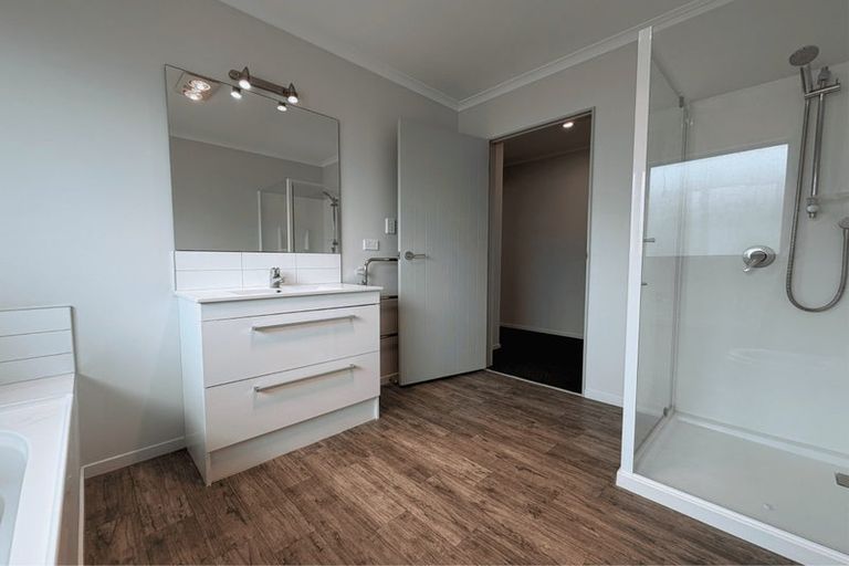 Photo of property in 21 Story Street, Foxton Beach, Foxton, 4815