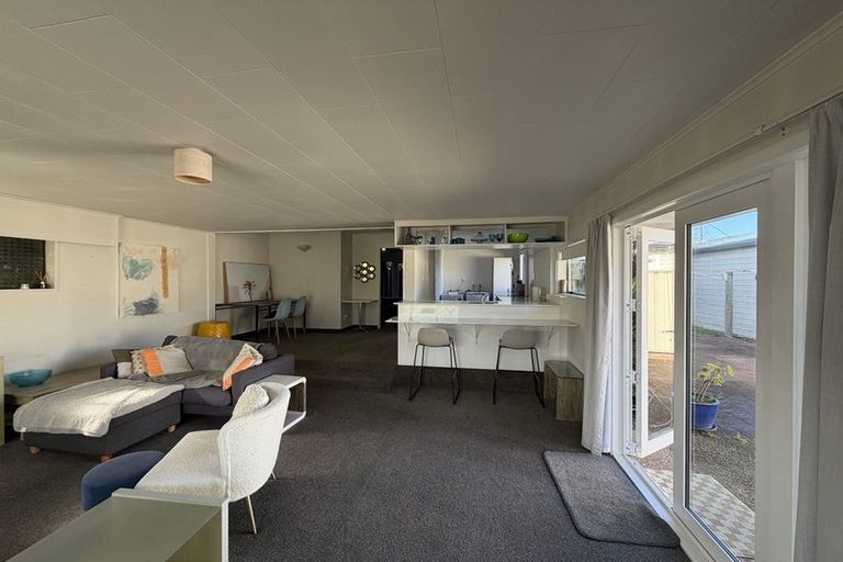 Photo of property in 5/16 Guthrie Road, Havelock North, 4130