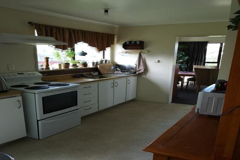 Photo of property in 36 Dominica Crescent, Grenada Village, Wellington, 6037