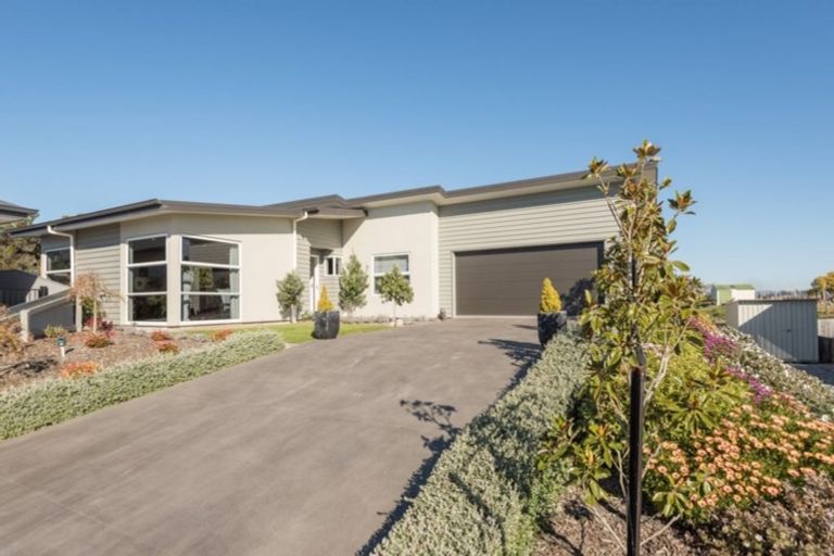 Photo of property in 23 Puketutu Grove, Motueka, 7120