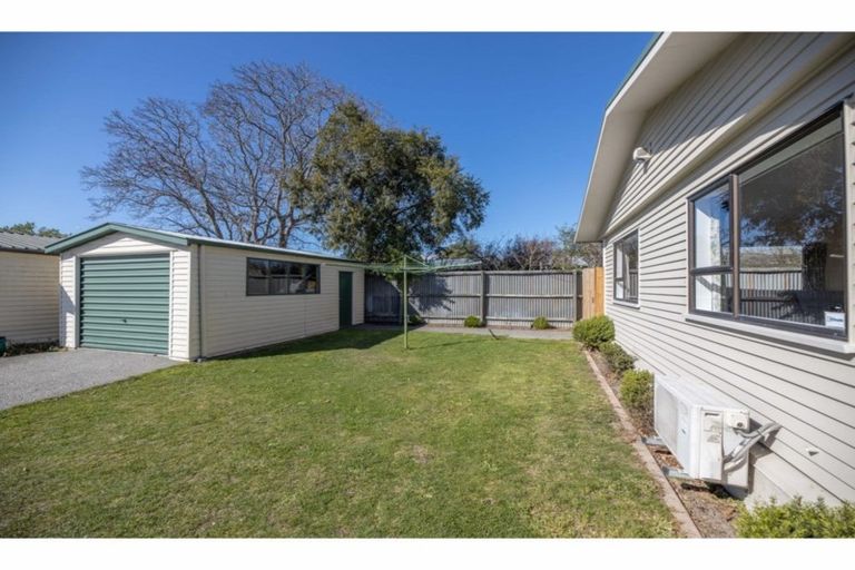 Photo of property in 166a Breezes Road, Aranui, Christchurch, 8061