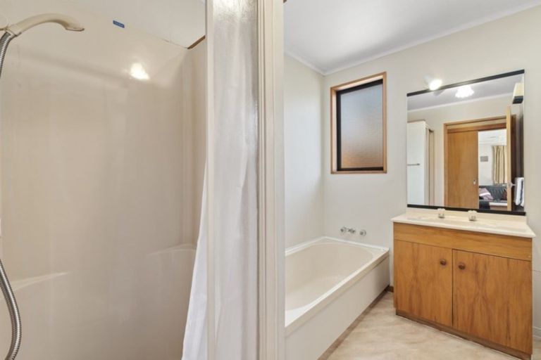 Photo of property in 65 Helwick Street, Wanaka, 9305