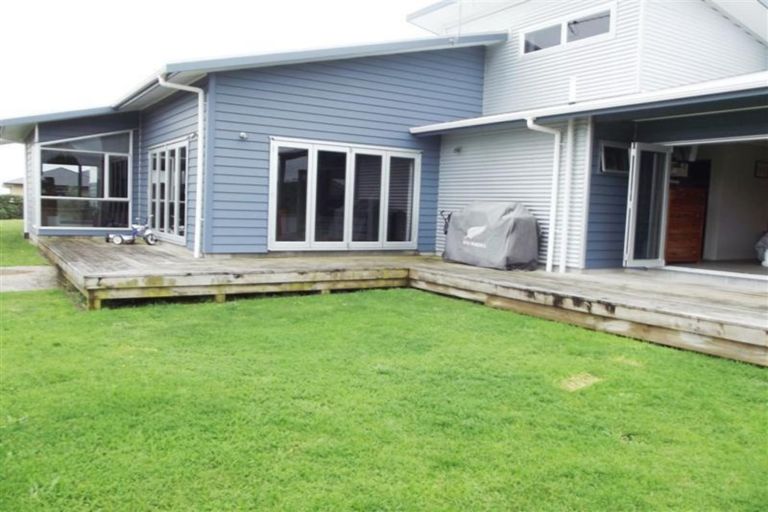 Photo of property in 36 Karamea Street, Whalers Gate, New Plymouth, 4310
