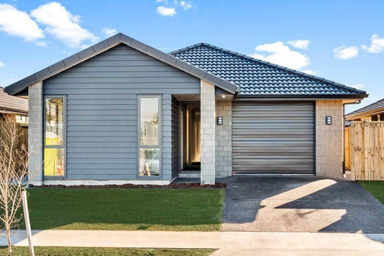 Photo of property in 38 Hills View Drive, Papamoa, 3118