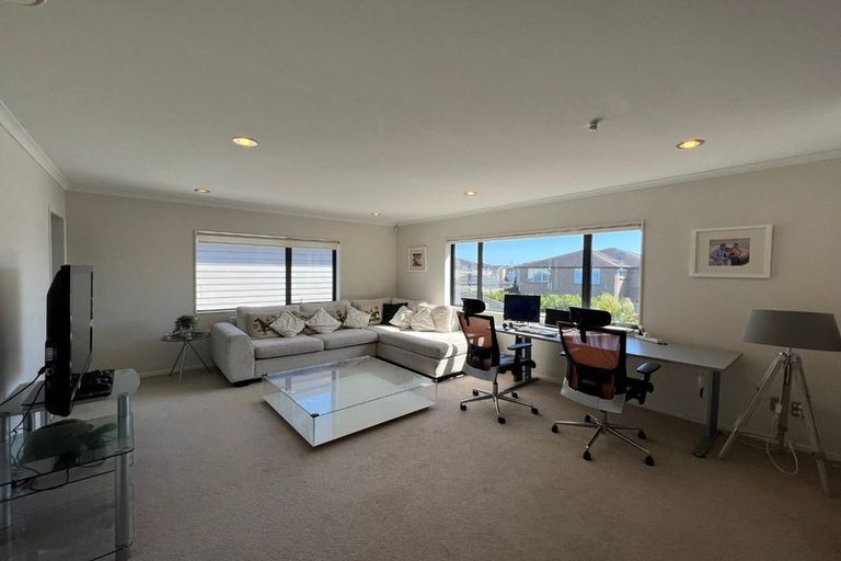 Photo of property in 21 Ballindrait Drive, Flat Bush, Auckland, 2019