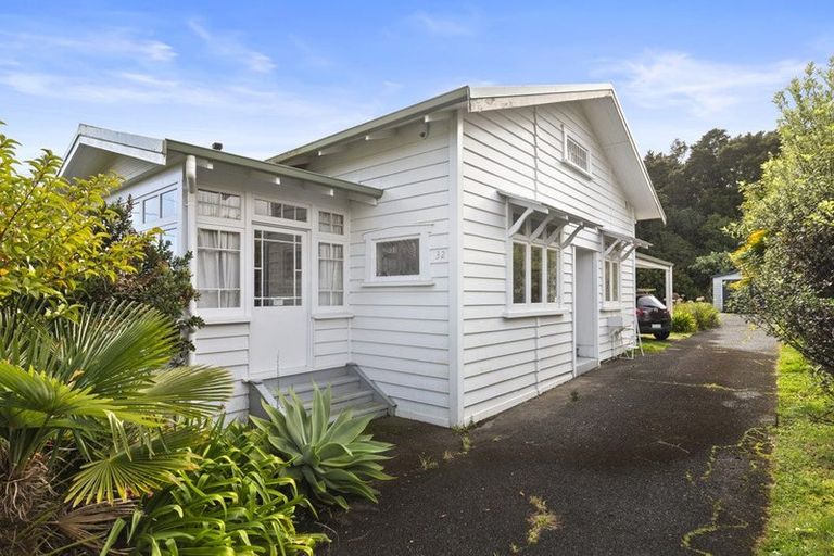 Photo of property in 32 Carlton Road, Pukekohe, 2120