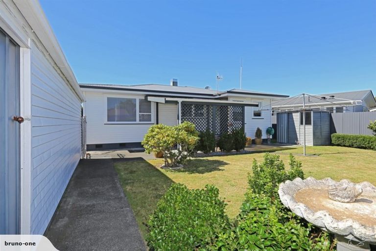 Photo of property in 72 Alexander Avenue, Onekawa, Napier, 4110