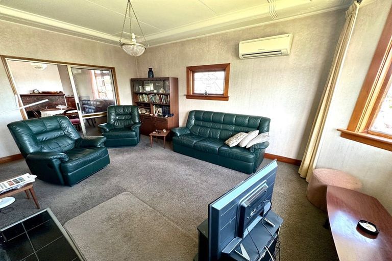 Photo of property in 201 Clyde Street, Balclutha, 9230