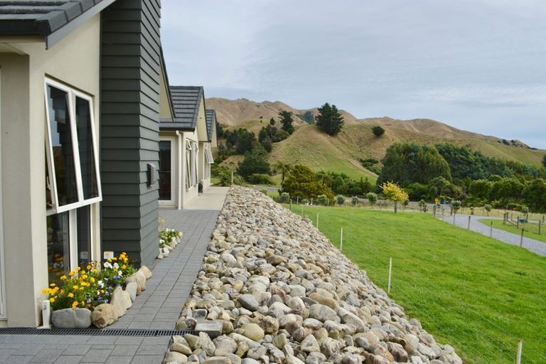 Photo of property in 99 Mickell Road, Hautere, Otaki, 5582