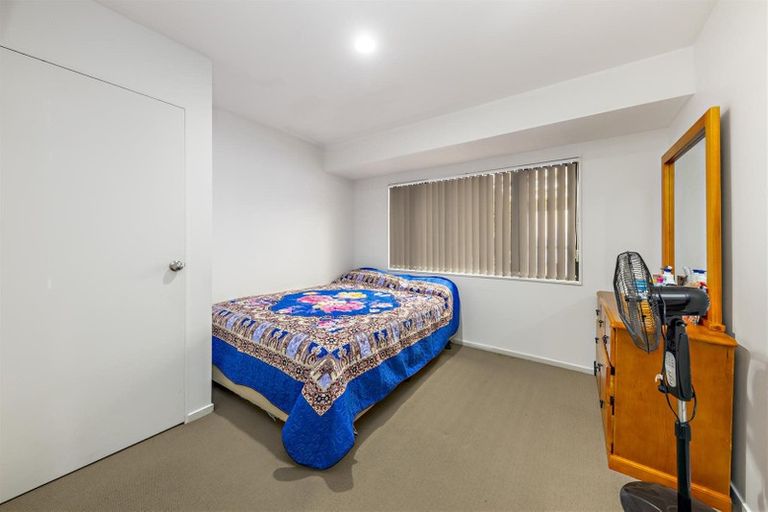 Photo of property in 84 Robert Skelton Place, Clendon Park, Auckland, 2103