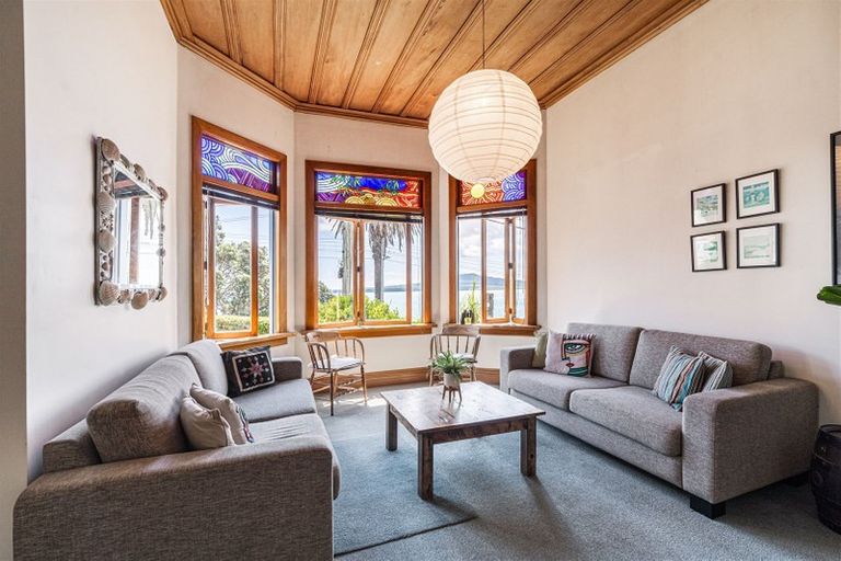 Photo of property in 1/9 Old Lake Road, Narrow Neck, Auckland, 0624