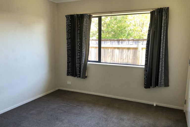 Photo of property in 52b Swanson Road, Henderson, Auckland, 0610