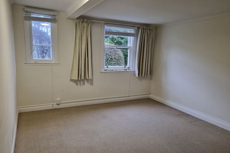 Photo of property in 2 Caprera Street, Melrose, Wellington, 6023