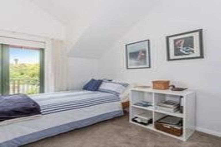 Photo of property in 146 Harbour Village Drive, Gulf Harbour, Whangaparaoa, 0930