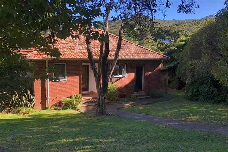 Photo of property in 60 Sunshine Avenue, Karori, Wellington, 6012