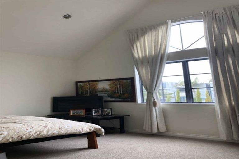 Photo of property in 23 Manor Park, Sunnyhills, Auckland, 2010