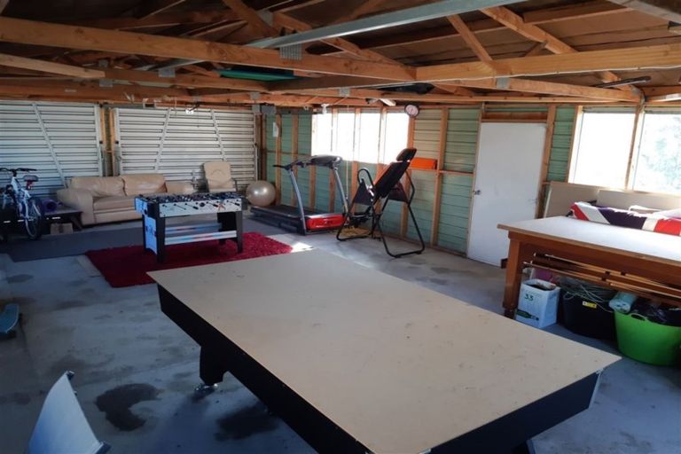 Photo of property in 1 Edward Street, Waimate, 7924