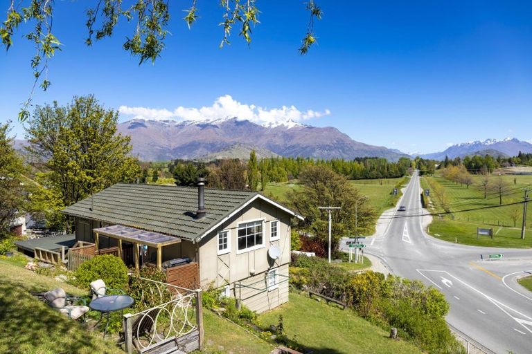 Photo of property in 37 Berkshire Street, Arrowtown, 9302