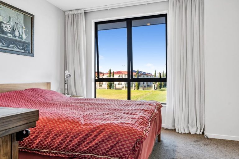 Photo of property in 61 Te Aparangi Road, Papakura, 2110