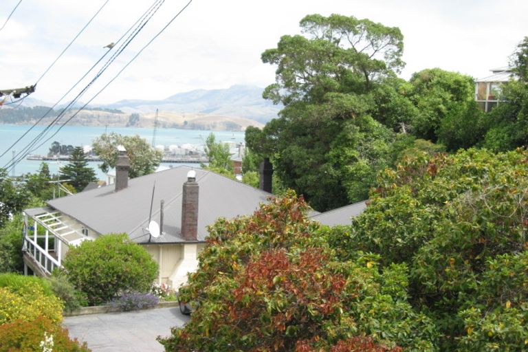 Photo of property in 13 Ripon Street, Lyttelton, 8082